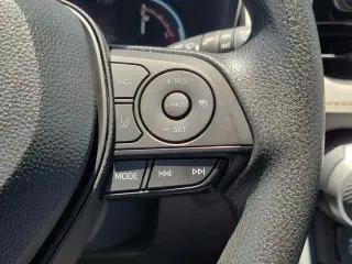 Toyota RAV4 2025 XLE 4dr SUV