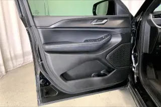Jeep Grand Cherokee L 2024 4x2 Laredo 4dr SUV