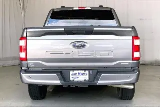 Ford F-150 2022 4x2 XL 4dr SuperCrew 5.5 ft. SB