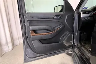 Chevrolet Suburban 2017 4x4 LT 4dr SUV