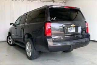Chevrolet Suburban 2017 4x4 LT 4dr SUV