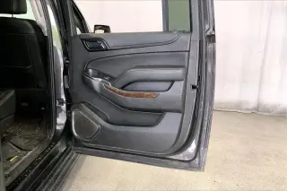 Chevrolet Suburban 2017 4x4 LT 4dr SUV