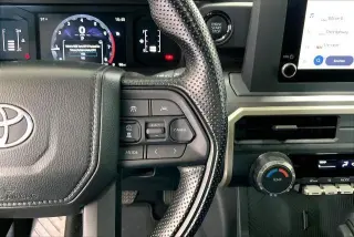 Toyota Tacoma 2025 4x4 SR5 4dr Double Cab 5.0 ft SB