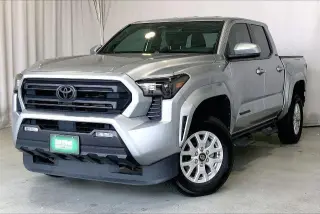 Toyota Tacoma 2025 4x4 SR5 4dr Double Cab 5.0 ft SB