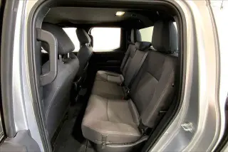 Toyota Tacoma 2025 4x4 SR5 4dr Double Cab 5.0 ft SB