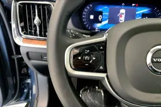Volvo V60 Cross Country 2025 AWD B5 Plus 4dr Wagon