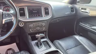 Dodge Charger 2019 SXT 4dr Sedan