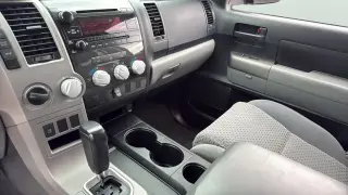 Toyota Tundra 2013 4x4 Grade 4dr CrewMax Cab Pickup SB (5.7L V8 FFV)