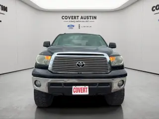 Toyota Tundra 2013 4x4 Grade 4dr CrewMax Cab Pickup SB (5.7L V8 FFV)