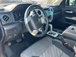 Toyota Tundra 2021 4x4 SR5 4dr CrewMax Cab Pickup SB