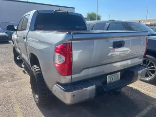 Toyota Tundra 2021 4x4 SR5 4dr CrewMax Cab Pickup SB