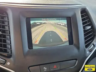 Jeep Cherokee 2019 4x4 Altitude 4dr SUV