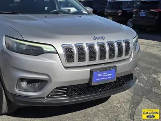 Jeep Cherokee 2019 4x4 Altitude 4dr SUV