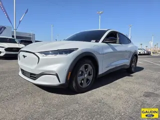 Ford Mustang Mach-E 2023 Select 4dr SUV