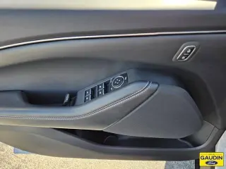 Ford Mustang Mach-E 2023 Select 4dr SUV