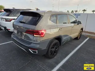 Volkswagen Taos 2022 SEL 4dr SUV