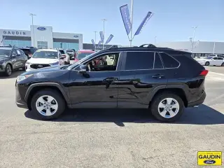 Toyota RAV4 2019 XLE 4dr SUV