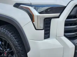 Toyota Tundra 2022 4x4 SR5 4dr CrewMax Cab Pickup SB