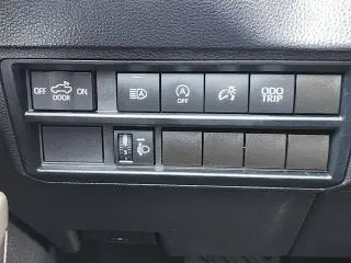 Toyota Tundra 2022 4x4 SR5 4dr CrewMax Cab Pickup SB