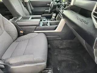 Toyota Tundra 2022 4x4 SR5 4dr CrewMax Cab Pickup SB