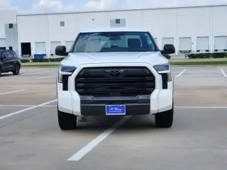 Toyota Tundra 2022 4x4 SR5 4dr CrewMax Cab Pickup SB