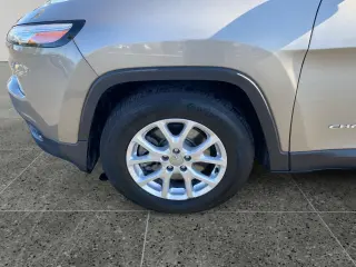Jeep Cherokee 2017 Latitude 4dr SUV