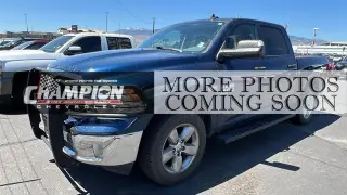 Ram 1500 Classic 2021 4x4 Tradesman 4dr Crew Cab 5.5 ft. SB Pickup