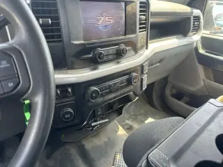 Ford F-150 2023 4x2 XL 4dr SuperCab 6.5 ft. SB