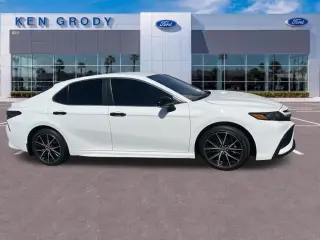 Toyota Camry 2023 SE 4dr Sedan