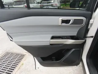 Ford Explorer 2023 XLT 4dr SUV