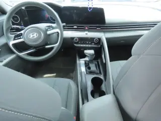 Hyundai ELANTRA 2024 SEL 4dr Sedan