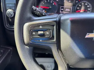 Chevrolet Silverado 1500 2020 4x2 Custom 4dr Crew Cab 5.8 ft. SB