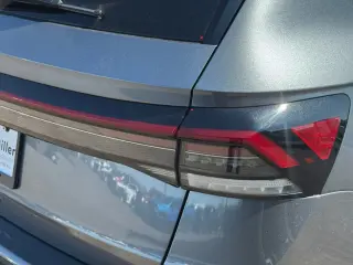 Volkswagen Taos 2025 SE 4dr SUV
