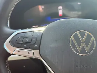Volkswagen Taos 2025 SE 4dr SUV