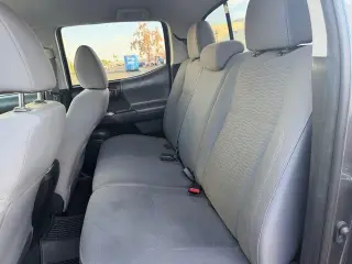 Toyota Tacoma 2019 4x2 SR5 V6 4dr Double Cab 5.0 ft SB