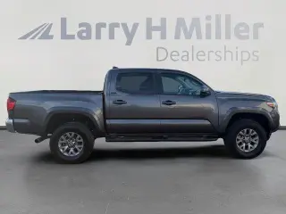 Toyota Tacoma 2019 4x2 SR5 V6 4dr Double Cab 5.0 ft SB