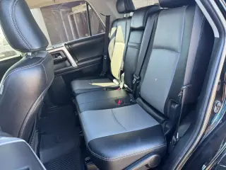 Toyota 4Runner 2018 4x4 SR5 4dr SUV