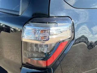 Toyota 4Runner 2018 4x4 SR5 4dr SUV