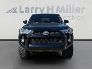 Toyota 4Runner 2018 4x4 SR5 4dr SUV