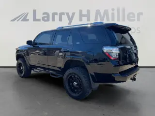Toyota 4Runner 2018 4x4 SR5 4dr SUV