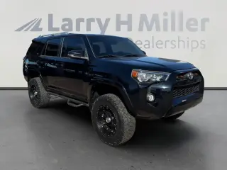 Toyota 4Runner 2018 4x4 SR5 4dr SUV
