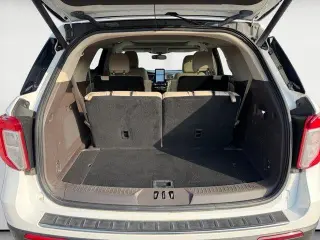 Ford Explorer 2022 AWD Platinum 4dr SUV