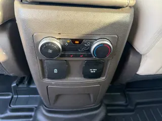 Ford Explorer 2022 AWD Platinum 4dr SUV