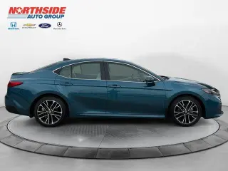 Toyota Camry 2025 SE 4dr Sedan