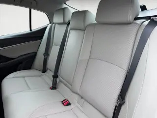 Toyota Camry 2025 SE 4dr Sedan