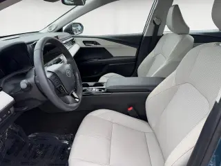 Toyota Camry 2025 SE 4dr Sedan