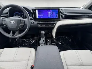 Toyota Camry 2025 SE 4dr Sedan