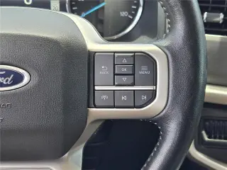 Ford Expedition 2023 4x2 XLT 4dr SUV