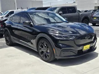 Ford Mustang Mach-E 2024 Select 4dr SUV