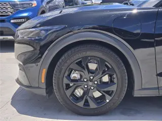 Ford Mustang Mach-E 2024 Select 4dr SUV
